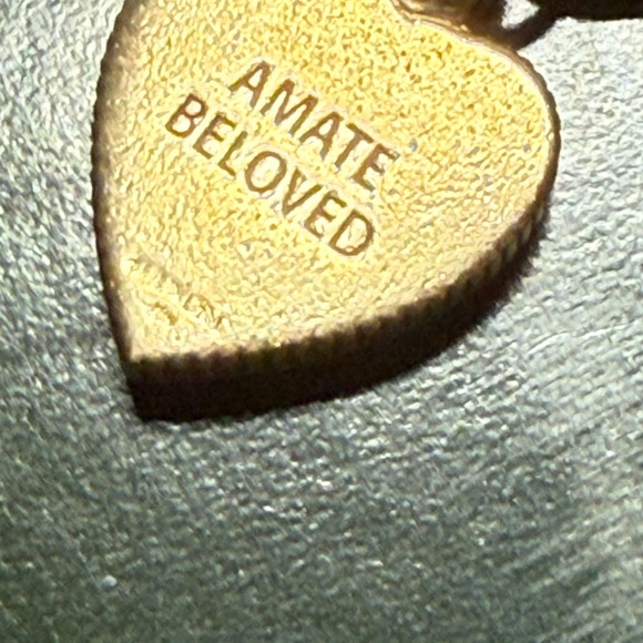 Foundrae Gold and Diamond “Amate” pendant. All 18k. - Picture 5 of 6